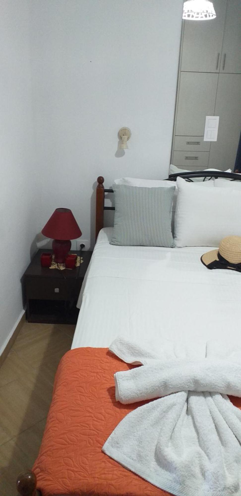 Marena 1 Apart otel Makrýgialos Dış mekan fotoğraf